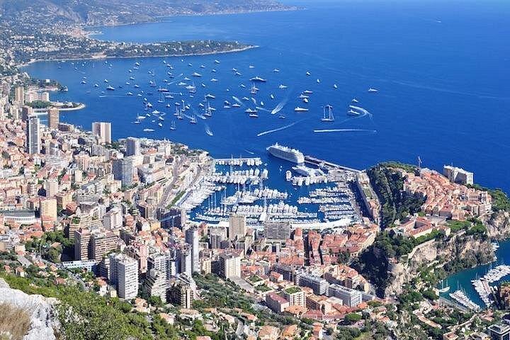 Excursion d’une journée complète en petit groupe à Èze et Monaco au départ de Nice