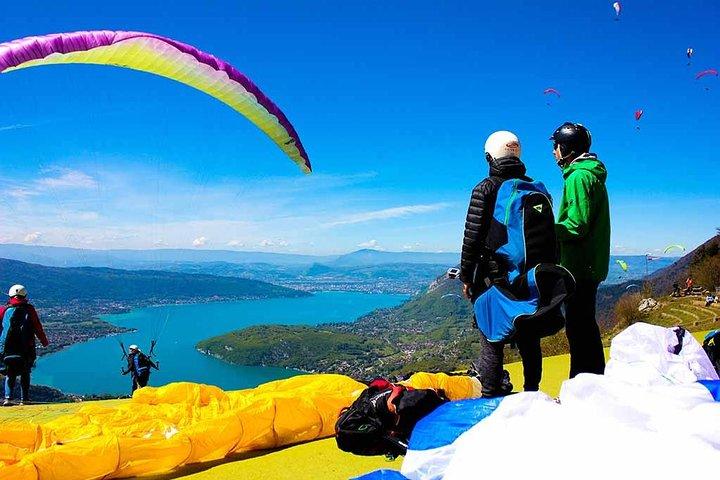 Vol en parapente Sensation au dessus du magnifique lac d'Annecy