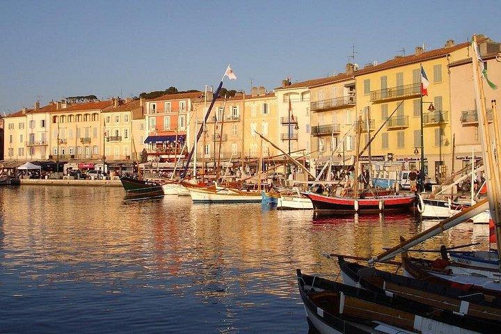 Excursion d'une journée en petit groupe à St Tropez et Port Grimaud au départ de Nice