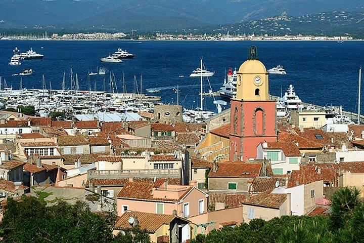 Saint-Tropez et Port Grimaud Journée au départ de Nice Visite en petit groupe