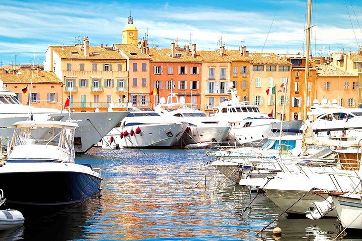 Excursion d'une journée à St-Tropez au départ de Cannes en petit groupe et à terre