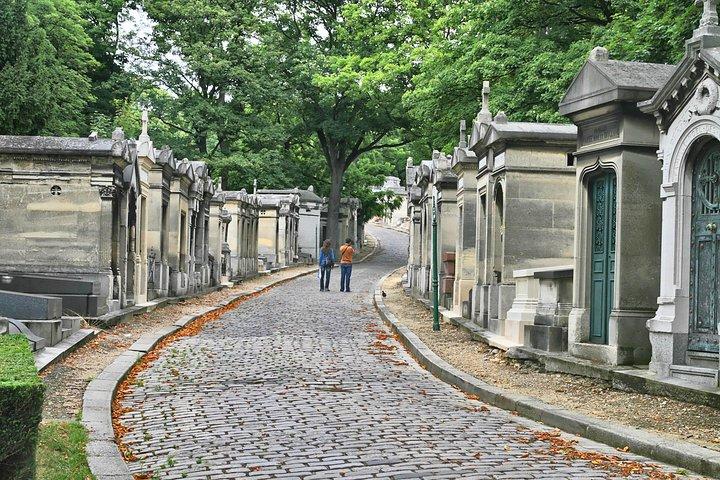 Paris: Visite guidée des célèbres tombes du cimetière du Père Lachaise