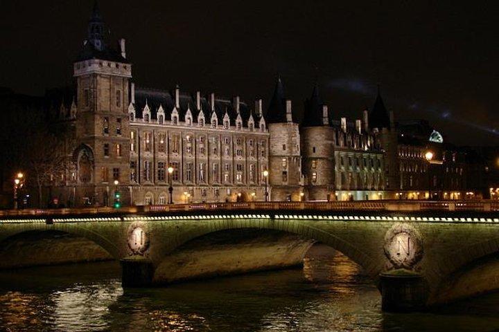 Cœur Noir de Paris : Visite guidée historique, légendes et mystères