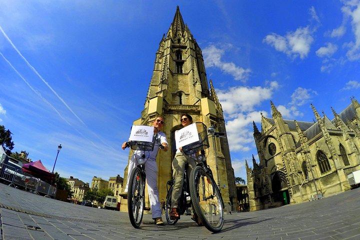 L'Essentiel de Bordeaux à vélo avec un guide local