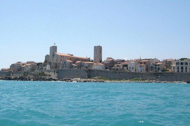 Transfert privé de l'aéroport de Nice à Antibes le long de la Côte d'Azur 23