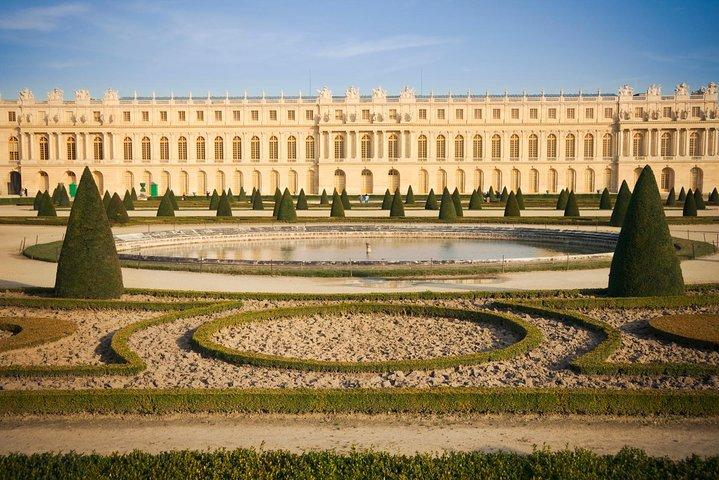 Visite de Versailles à vélo avec entrée au château en train depuis Paris