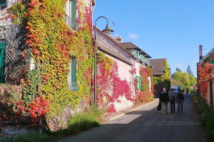 Excursion d'une demi-journée à Giverny au départ de Paris avec chauffeur privé