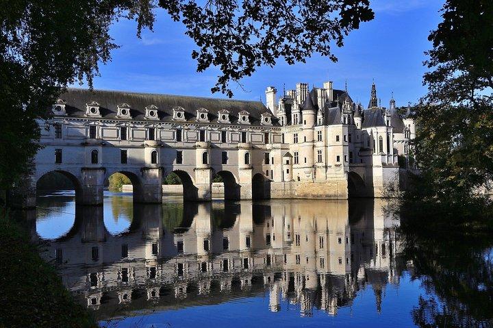Visite privée des châteaux de la Loire au départ de Paris