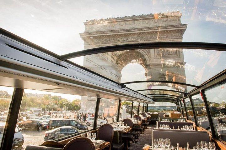 Paris Bustronome Dîner de visite gastronomique dans un bus panoramique