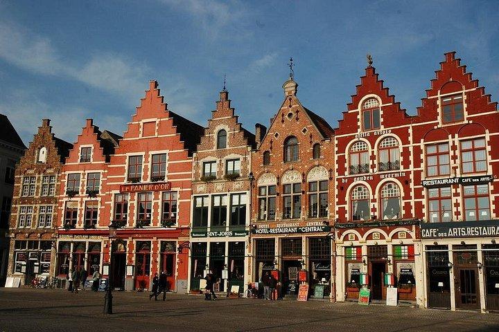 Excursion guidée d'une journée à Bruges au départ de Paris avec croisière sur canal