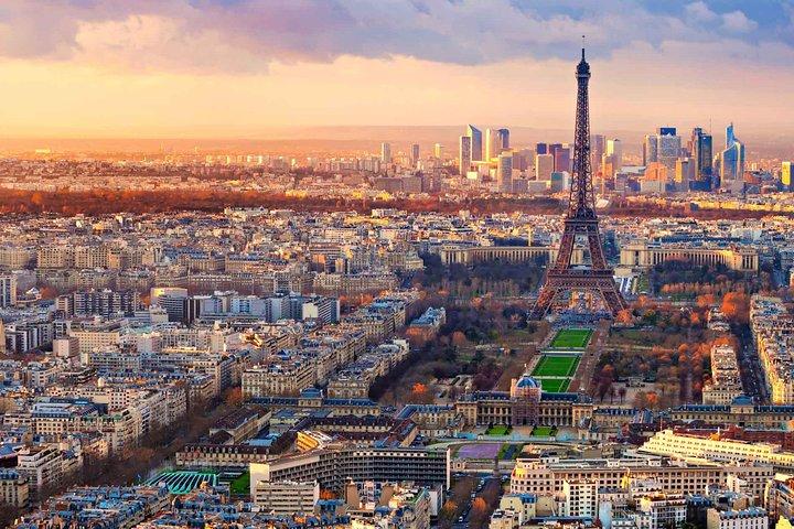 Transfert privé d'Angers à Paris - Jusqu'à 7 personnes