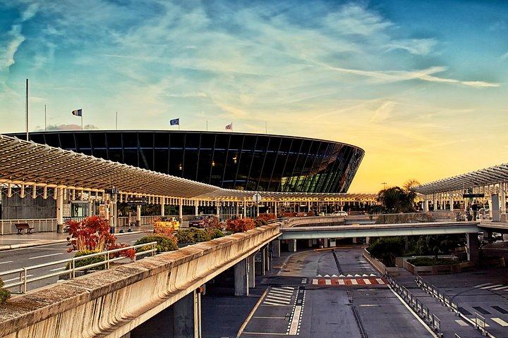 Transfert en navette privée pour l'aéroport de Nice depuis Cannes, Monaco ou Eze