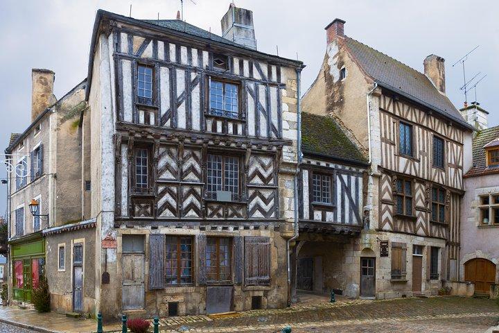 Visite en petit groupe de dégustation de vins de Bourgogne à Chablis au départ de Paris