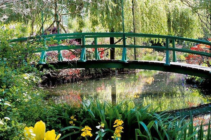 Excursion privée d'une demi-journée à Giverny comprenant les jardins et la maison de Claude Monet au départ de Paris