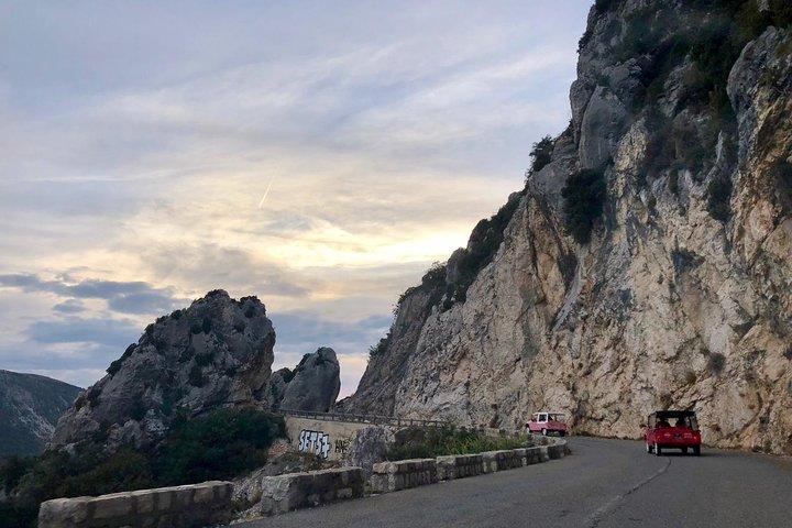 Excursion privée au départ de Villefranche en Citroën Méhari à Eze et Monaco