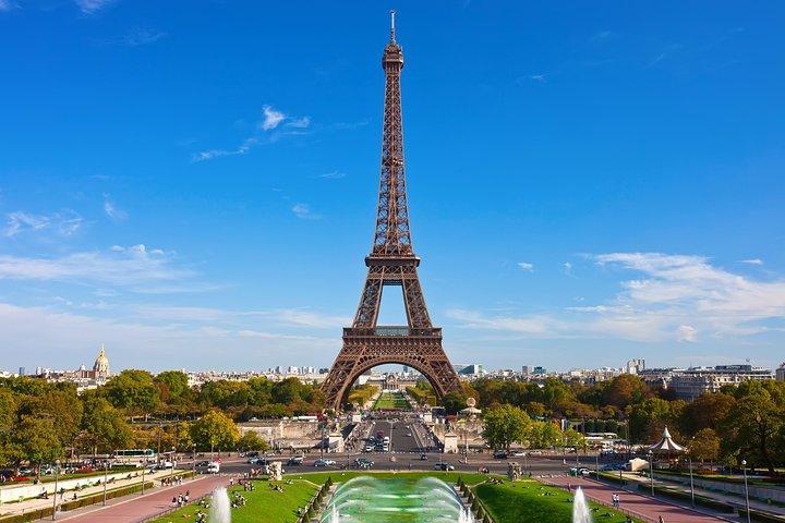Option Sommet de la Tour Eiffel avec croisière sur la Seine et visite de la ville