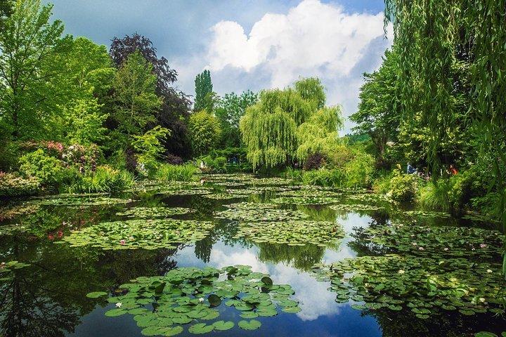 Visite privée du château de Versailles et Giverny avec prise en charge du déjeuner et de l'hôtel