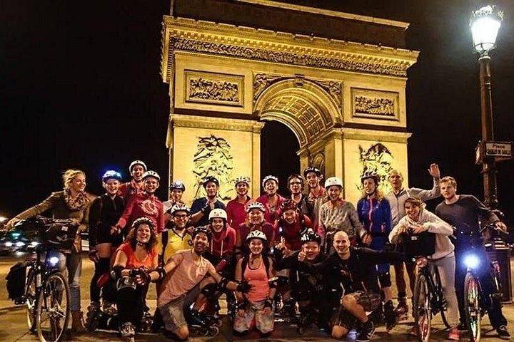 Paris By Night : visite guidée à vélo de 3 heures