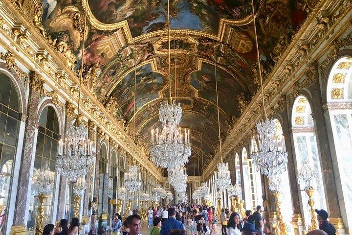 Visite privée d'une journée complète du château de Versailles et du domaine de Marie-Antoinette au départ de Paris