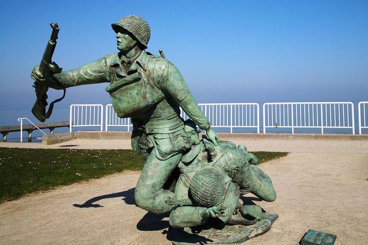 Excursion d'une journée de Paris à Omaha Beach, cimetière américain - Visite privée (7 personnes)
