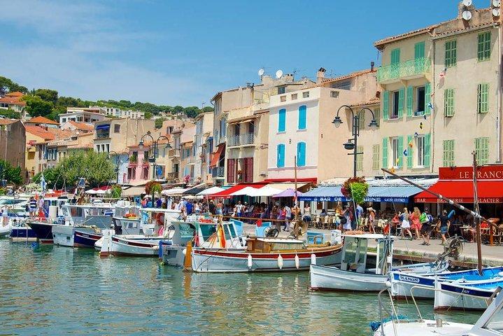 Visite privée d'Aix en Provence et Cassis avec guide officiel !