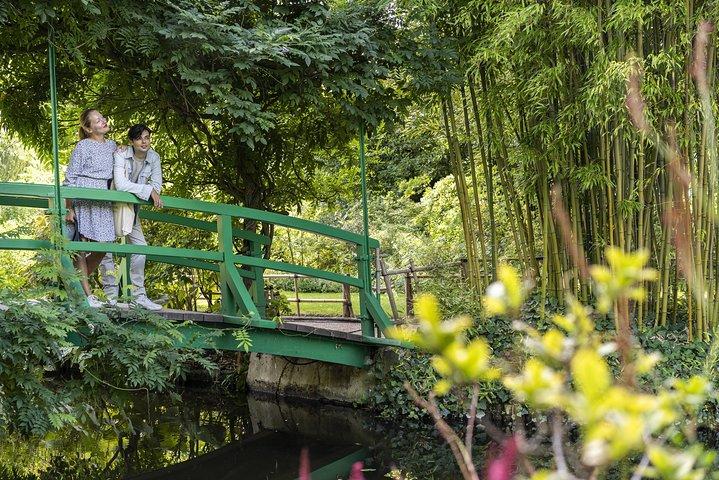 Visite privée d'une journée à Giverny et Versailles avec déjeuner au départ de Paris
