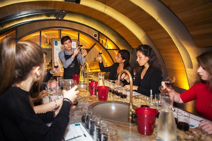 Paris Fabriquez votre propre bouteille de vin dans une cave à vin royale