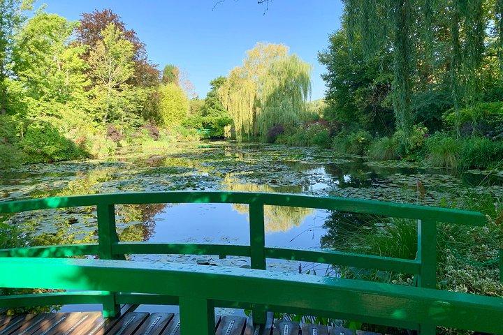 Paris et Giverny en une journée avec déjeuner et transport VIP aller-retour