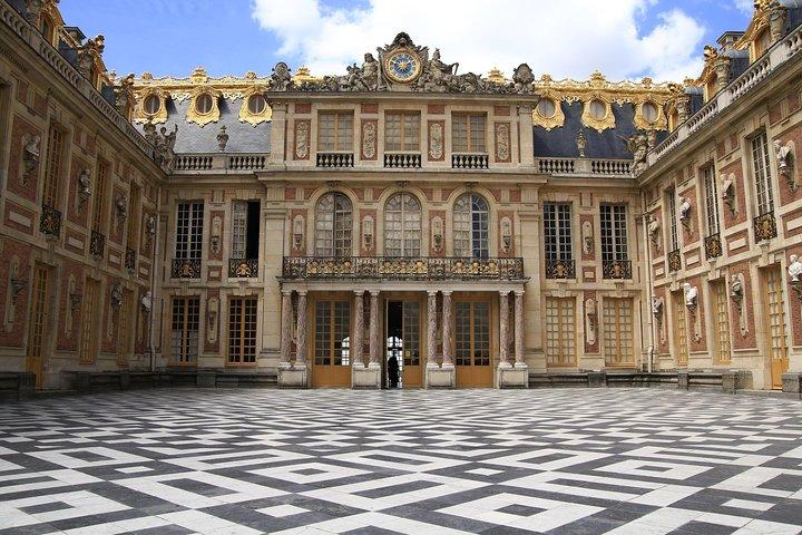 Visite audio-guidée du château de Versailles et de Giverny avec prise en charge et retour