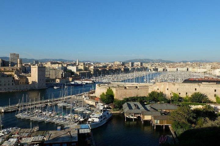 Transport- chauffeur privé, Aéroport et ville de Marseille