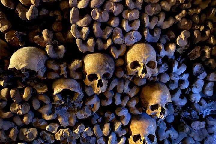 Visite guidée semi-privée des Catacombes de Paris Max 6 personnes