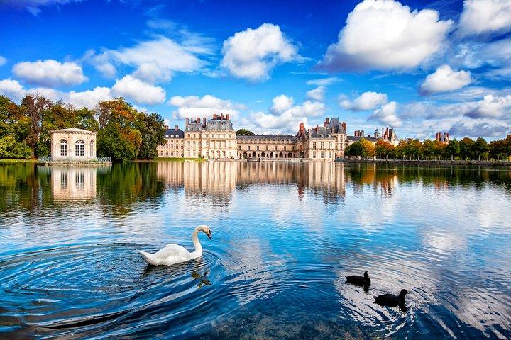 Excursion privée d'une journée à Fontainebleau et Vaux Le Vicomte au départ de Paris