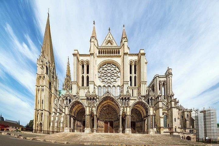 Visite privée d'une journée à Versailles et Chartres au départ de Paris