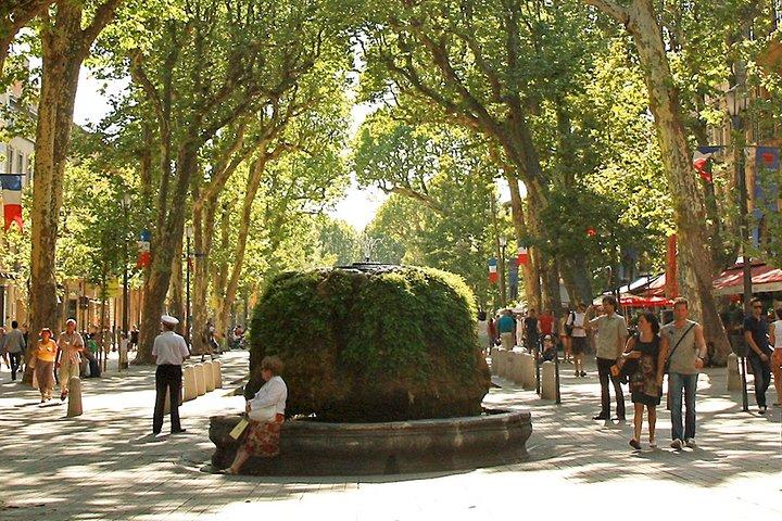 Histoire et renouveau à Aix-en-Provence : visite audio-guidée