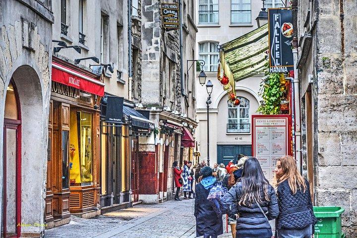 Visite privée du quartier le plus cool de Paris - Les Marais avec un local