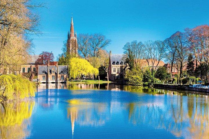 Excursion privée d'une journée à Bruges au départ de Paris avec chauffeur