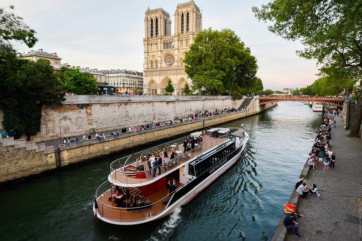 Croisière guidée en accès direct sur la Seine
