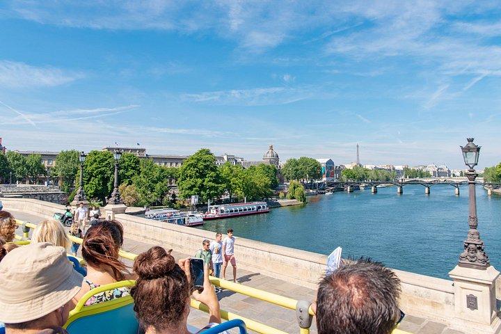 Paris Tootbus Must See Visite en bus à arrêts multiples avec croisière sur la Seine