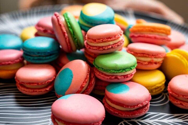 Cours de pâtisserie en petit groupe Paris Macarons avec un chef