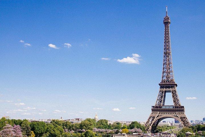 Accès au sommet de la Tour Eiffel avec hôte