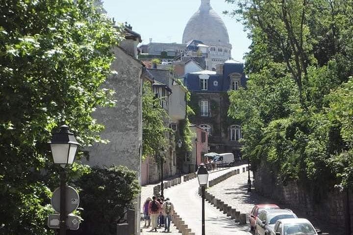 Visite en petit groupe du quartier de Montmartre en italien