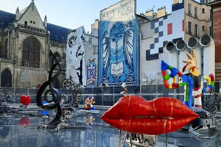 Invader Hunt - Street Art Tour du Marais