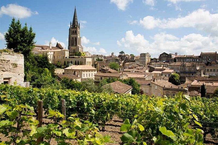 Amateurs de vin privés - Super St Emilion - visite des coulisses des plus beaux châteaux et de la ville médiévale