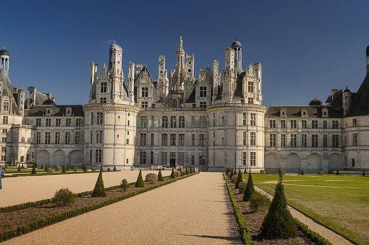 Visite des Châteaux de la Loire en une Journée depuis Paris