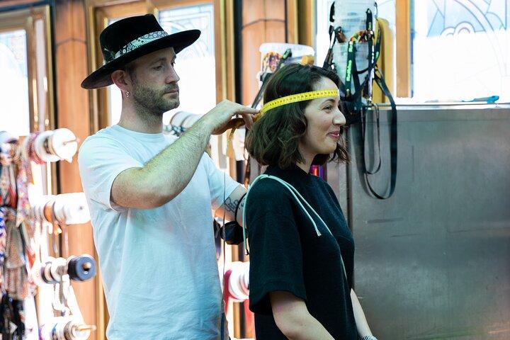 Visitez un atelier - créez un chapeau unique avec le chapelier de Lady Gaga