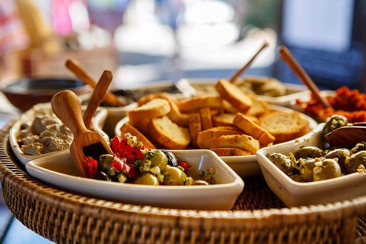 Visite gastronomique et historique tout compris de Marseille avec un guide local