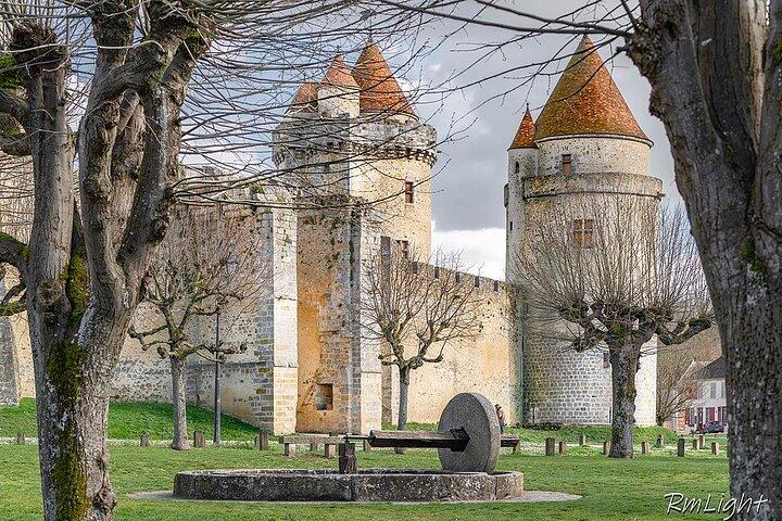 Excursion d'une journée au Moyen Âge avec 2 châteaux autour de Paris