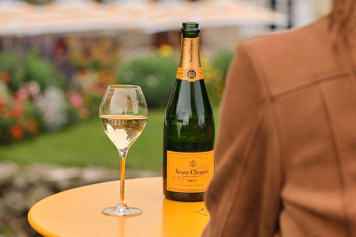 Dégustation Veuve Clicquot et visite privée amusante en Champagne