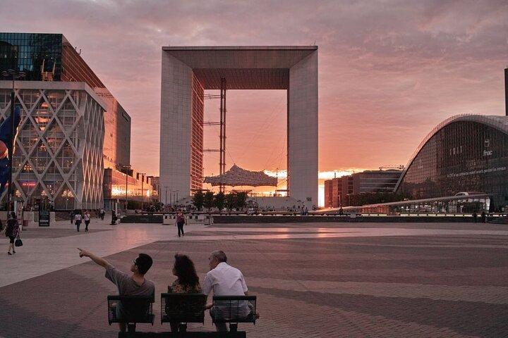Paris La Défense : visite privée à pied