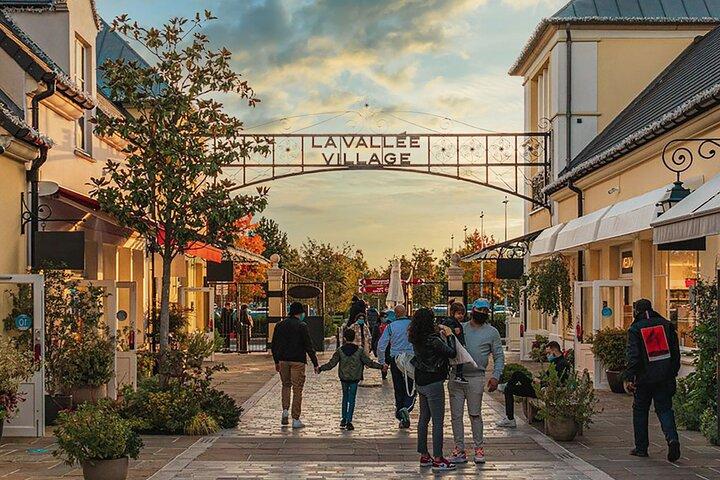 La Vallée Village-Parisian Chic Outlet Shopping Spot-Voyage privé